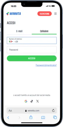 Modulo di registrazione con campi per l'inserimento di un numero di telefono o e-mail e password